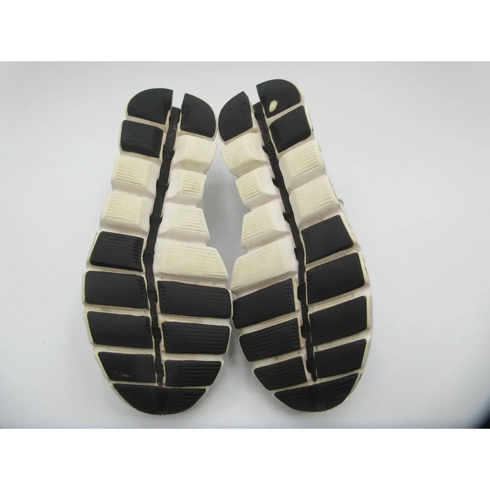 On Cloud Shoes Womens Size 8 White Black Running Swiss Engineering CloudTec